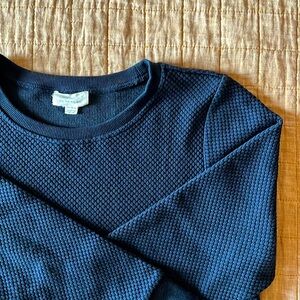 Seraphine Maternity Cropped Sweatshirt in quilted navy